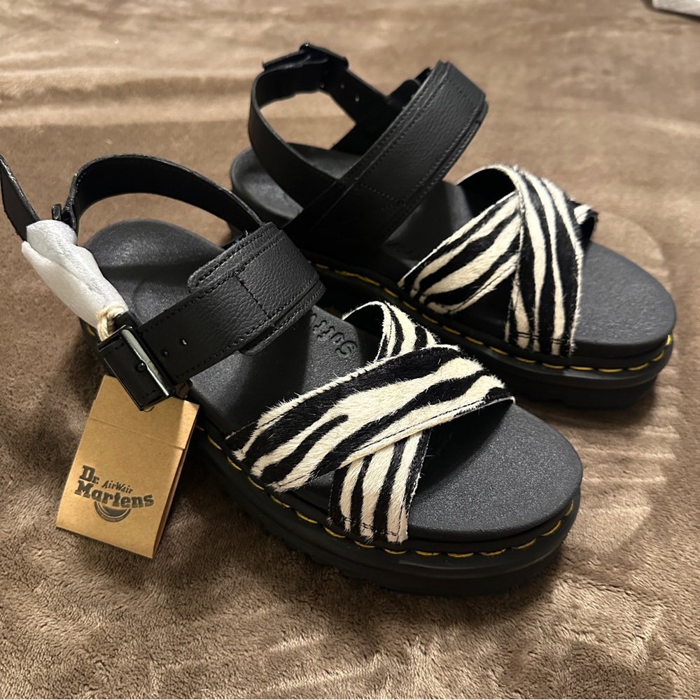 Dr. Martens Voss II Zebra Sandals Black White Cross Buckle Straps Sz 7 Docs